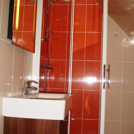 מלון L'orangerie 3*